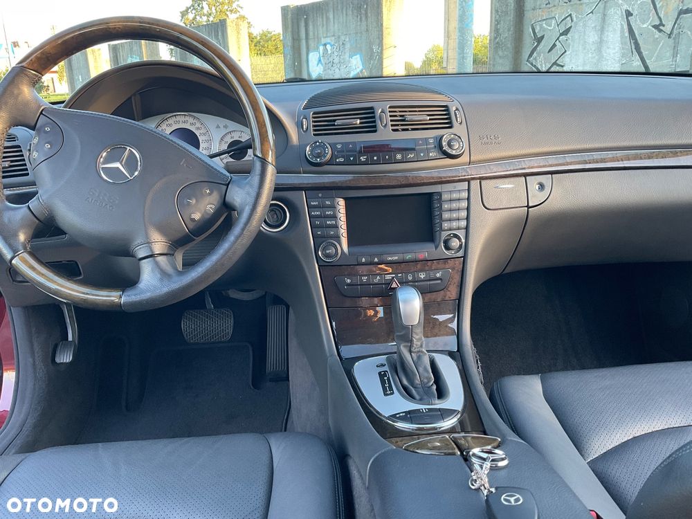 Mercedes-Benz Klasa E 500 Avantgarde - 23
