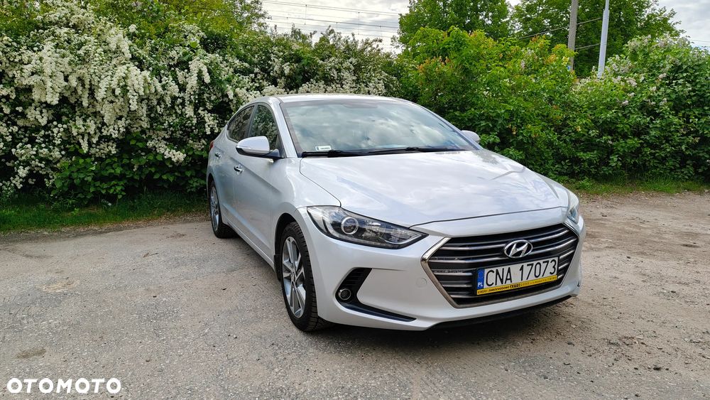 Hyundai Elantra 1.6 Classic Plus - 2