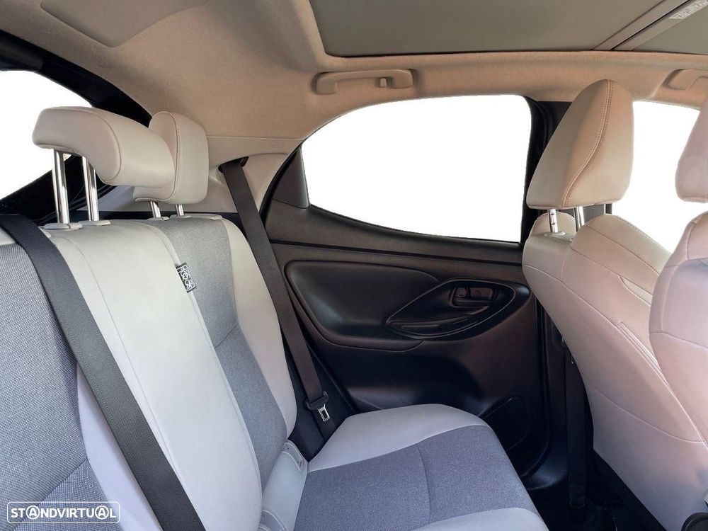 Toyota Yaris - 7