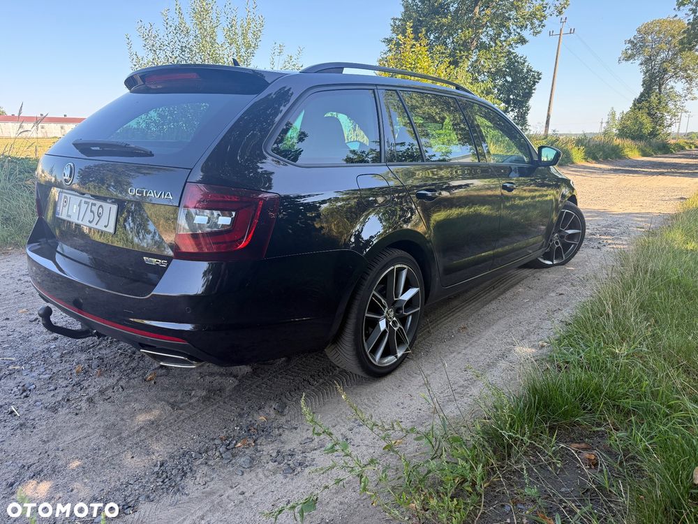 Skoda Octavia 2.0 TDI RS Challenge DSG - 9