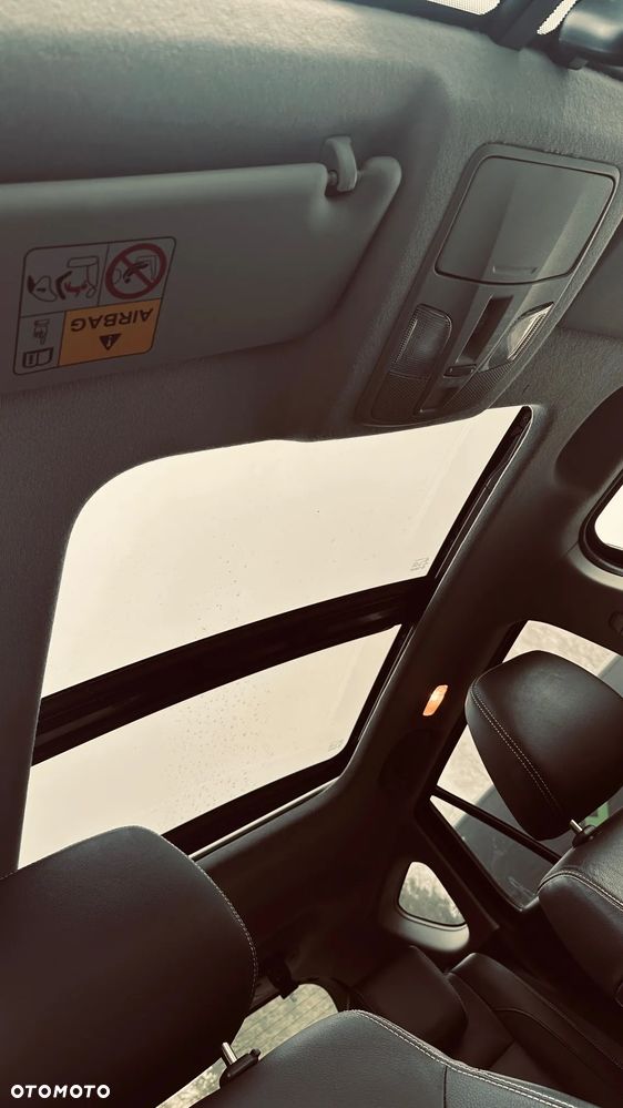 Suzuki SX4 1.6 Premium - 22