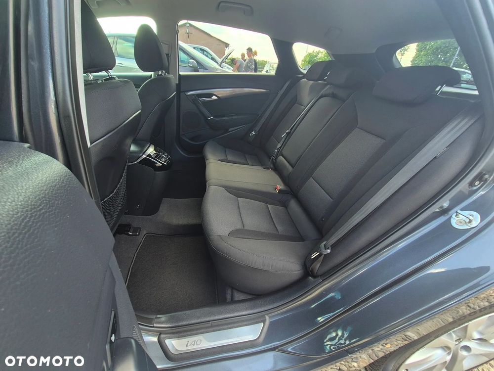 Hyundai i40 Kombi blue 1.7 CRDi Family - 19
