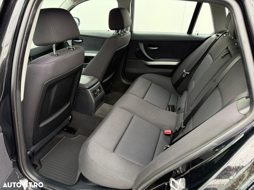 BMW Seria 3 318d DPF Edition Lifestyle - 14