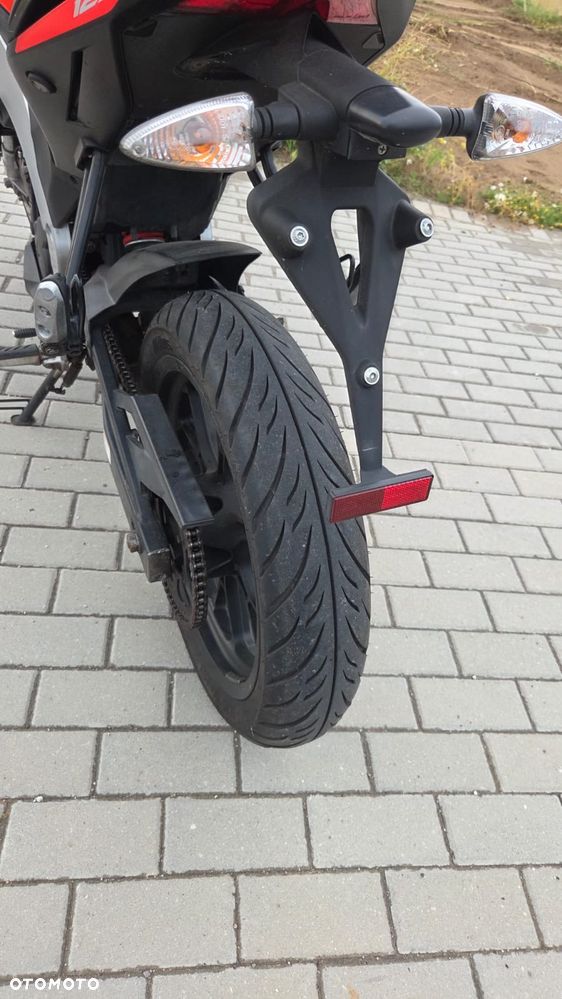 Aprilia Tuono - 9