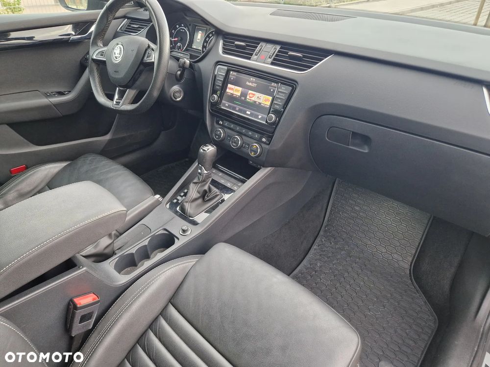 Skoda Octavia 2.0 TSI RS 230 DSG - 25