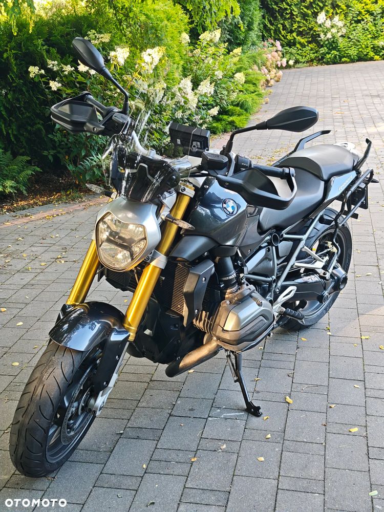 BMW R - 19
