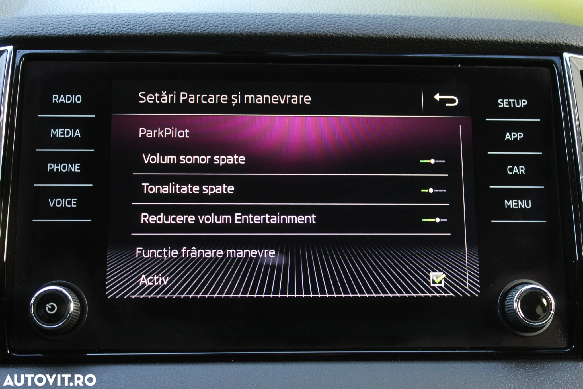 Skoda Karoq 1.5 TSI DSG Ambition - 28