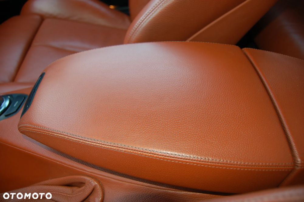 BMW Seria 6 650 i - 27