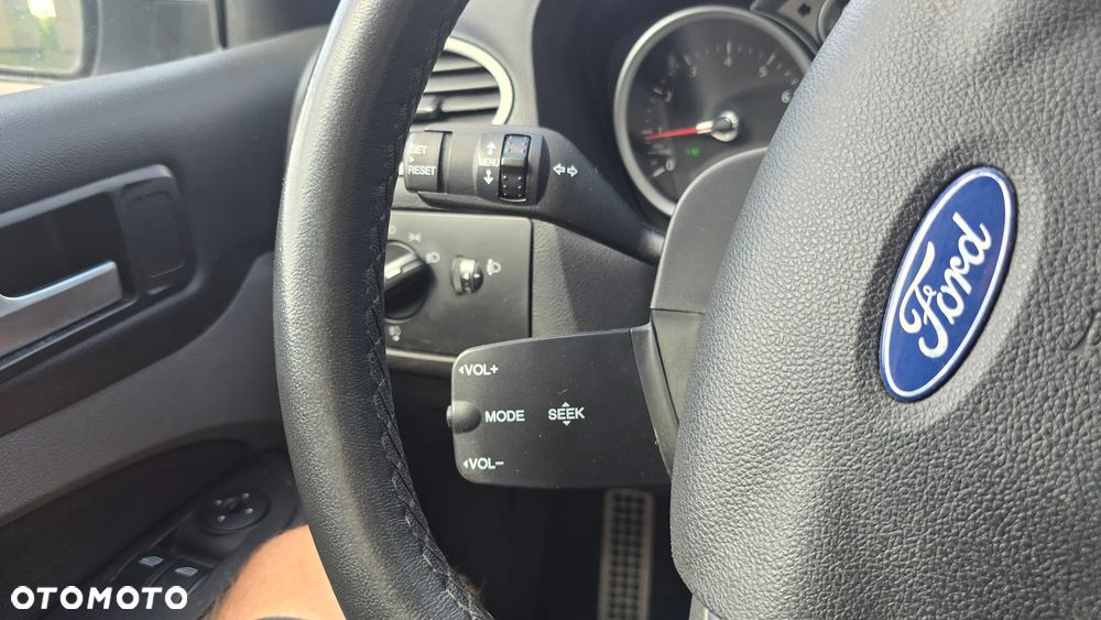 Ford Focus 1.6 16V Viva II - 34