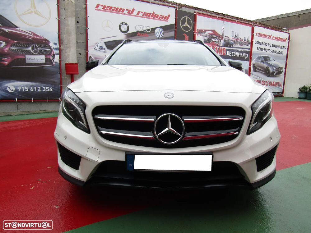 Mercedes-Benz GLA 220 CDI 4Matic 7G-DCT AMG Line - 1