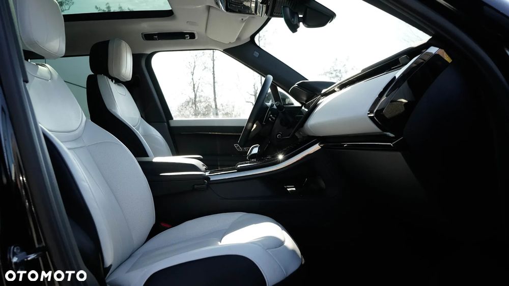 Land Rover Range Rover Sport S 3.0 D HSE Dynamic Stealth - 13