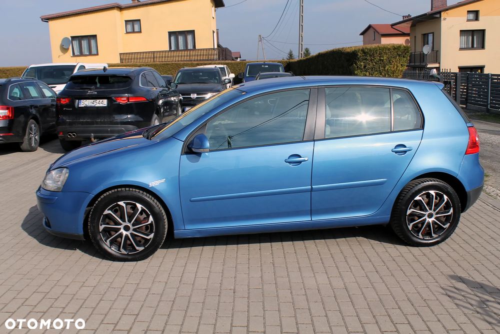 Volkswagen Golf - 6