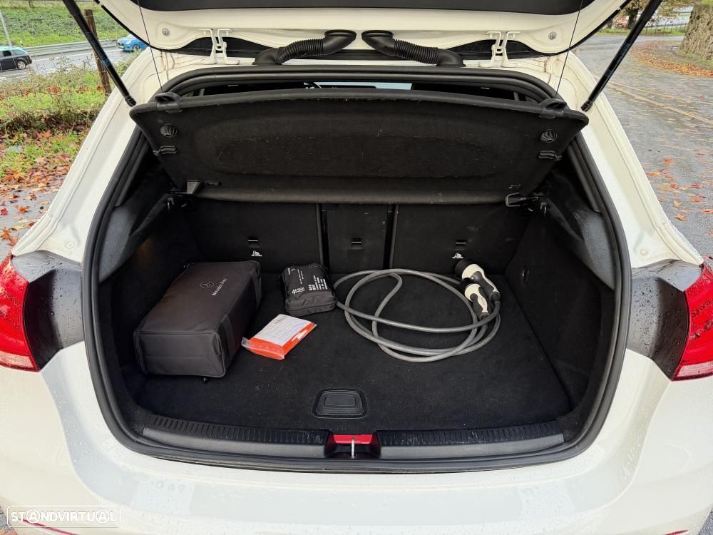 Mercedes-Benz A 250 e 8G-DCT Edition AMG Line - 31