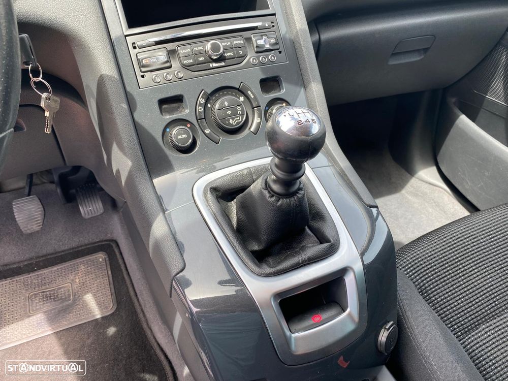 Peugeot 5008 1.6 HDi Allure - 12