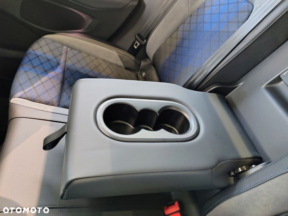 Volkswagen Golf - 15