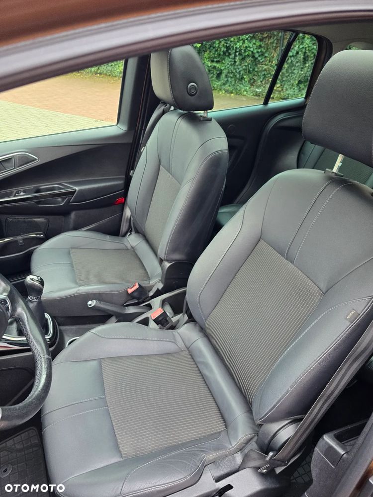 Ford B-MAX 1.4 Titanium - 19