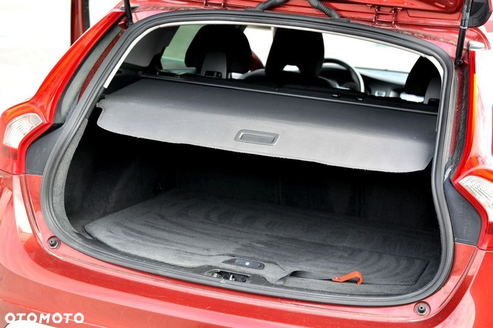 Volvo V60 - 15