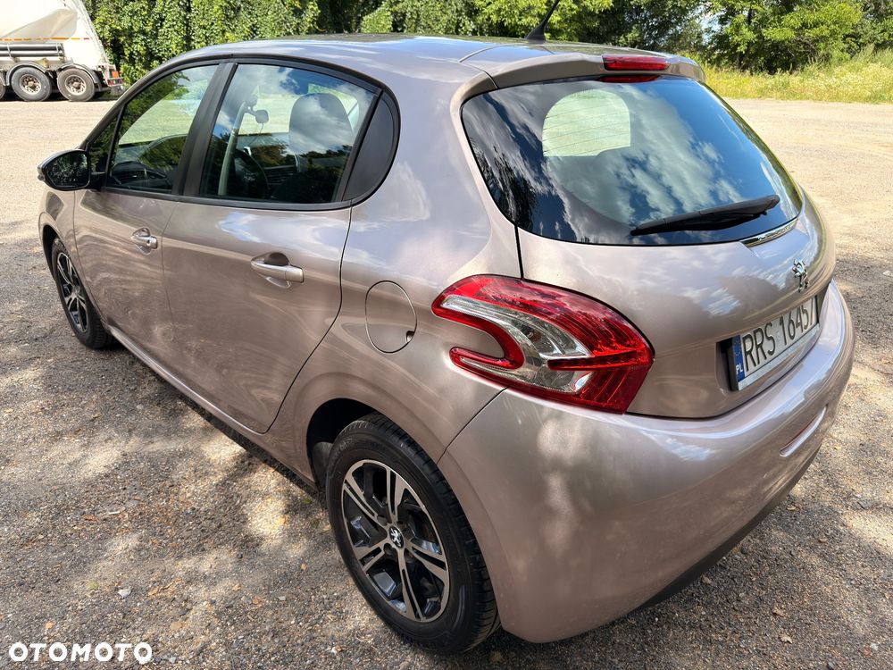 Peugeot 208 1.2 PureTech Style - 5