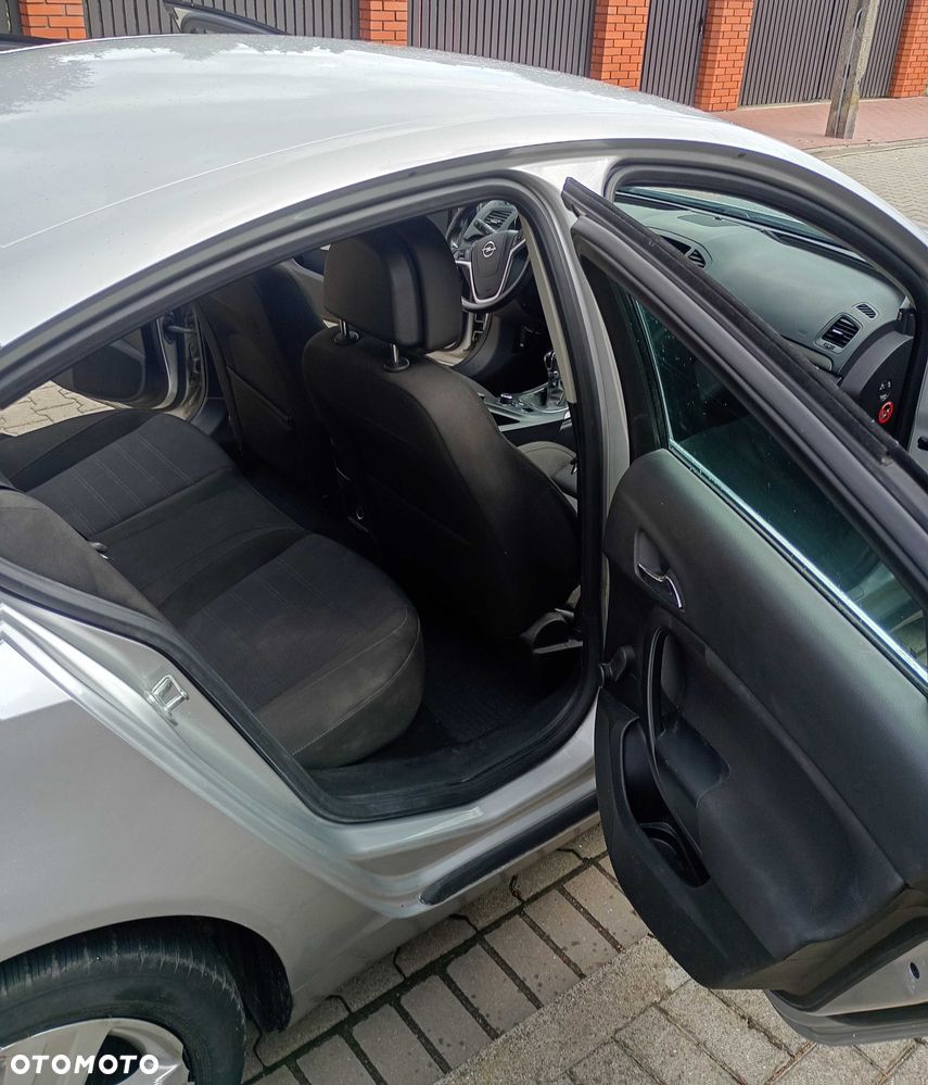Opel Insignia - 10