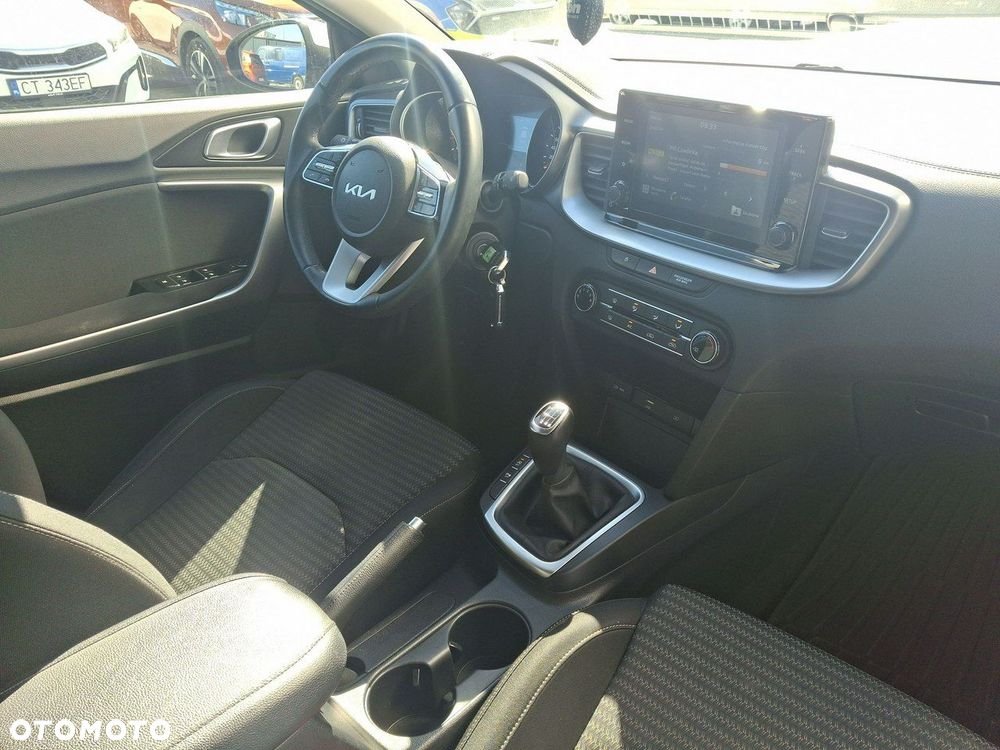 Kia XCeed 1.5 T-GDI M - 15