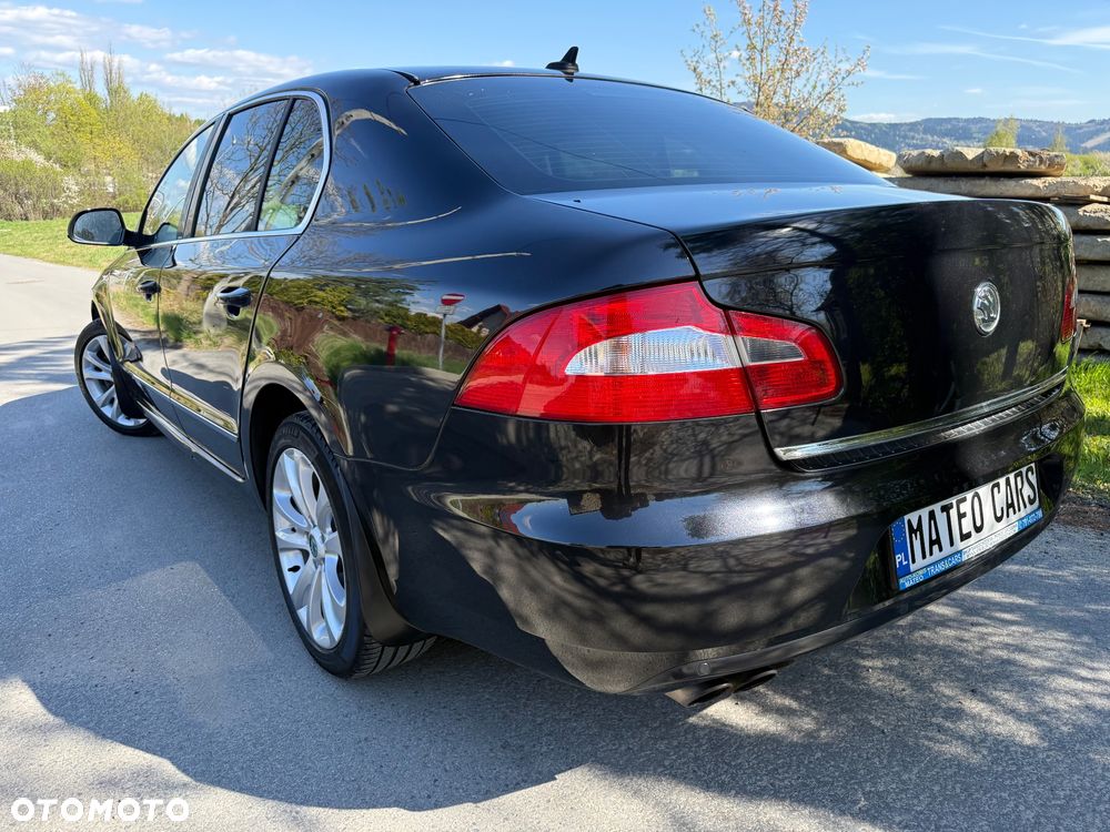 Skoda Superb 2.0 TDI L&K DSG - 31