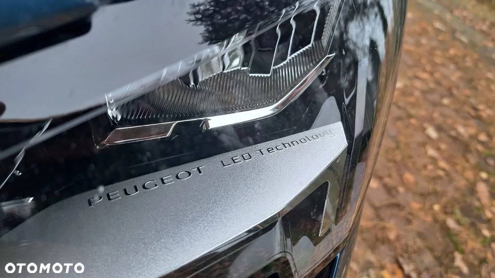 Peugeot 3008 ver-hybrid-225-e--eat8-allure - 14