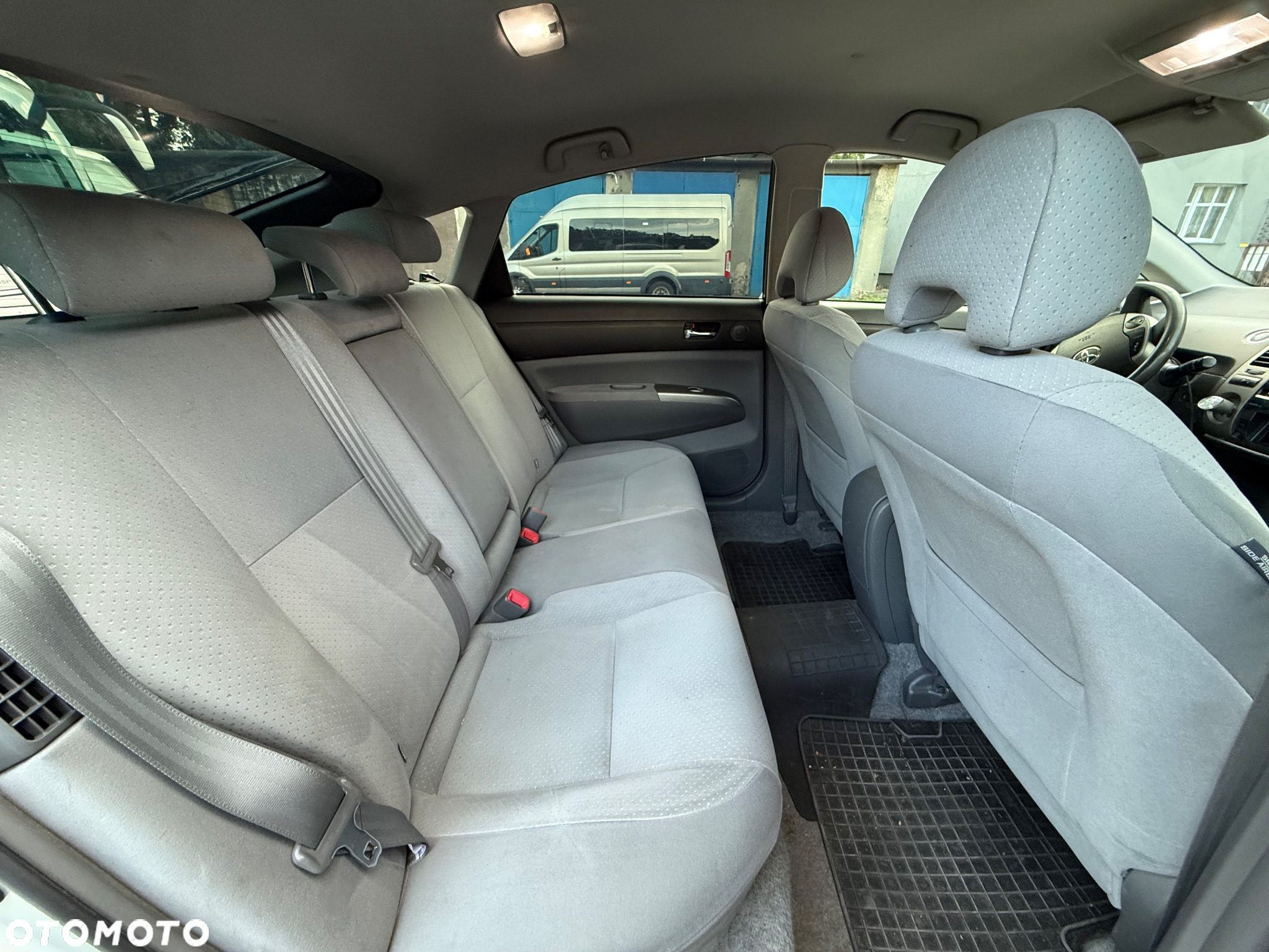 Toyota Prius (Hybrid) Executive - 10