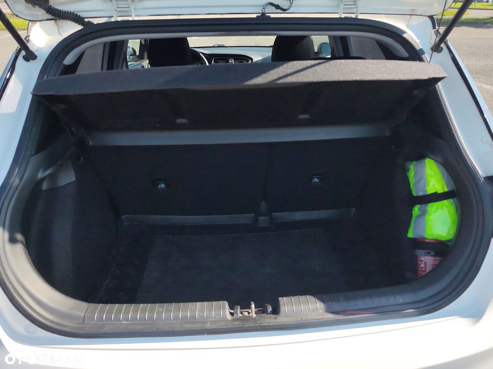 Hyundai i20 1.2 Classic Plus - 17