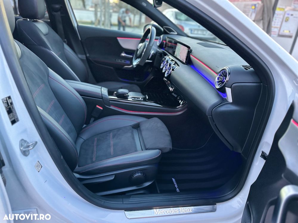 Mercedes-Benz A 250 e Sedan 8G-DCT AMG Line - 17