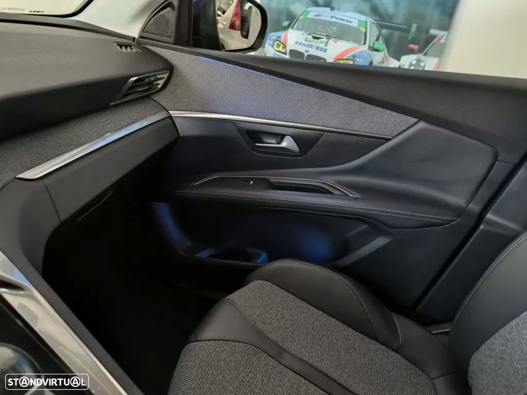Peugeot 3008 1.2 PureTech Allure - 20