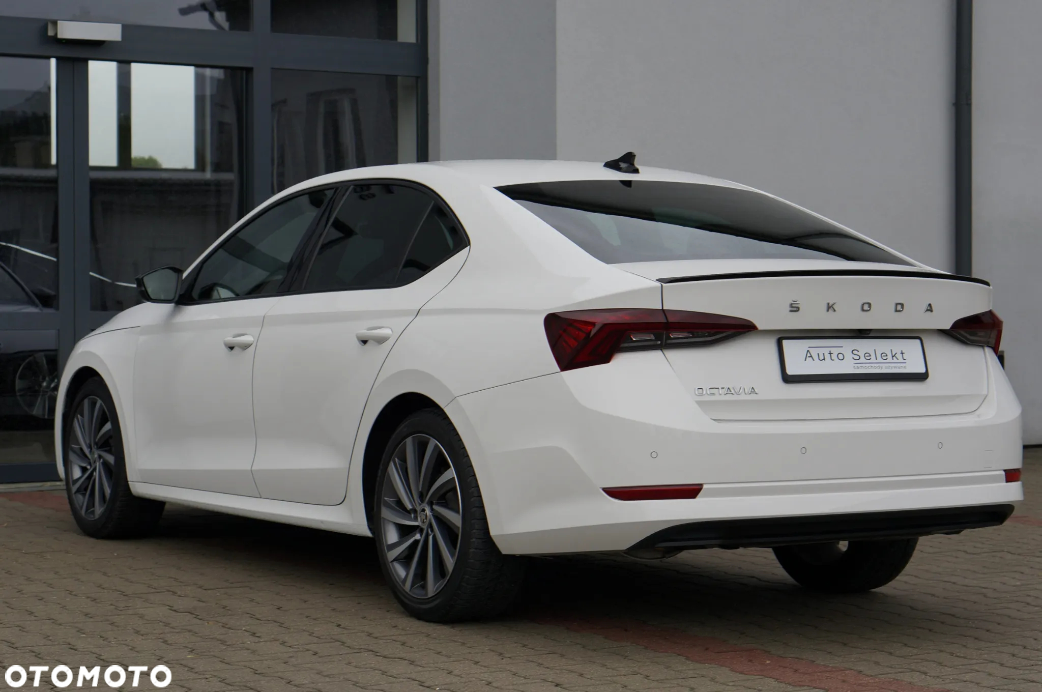 Skoda Octavia 2.0 TDI Style DSG - 6