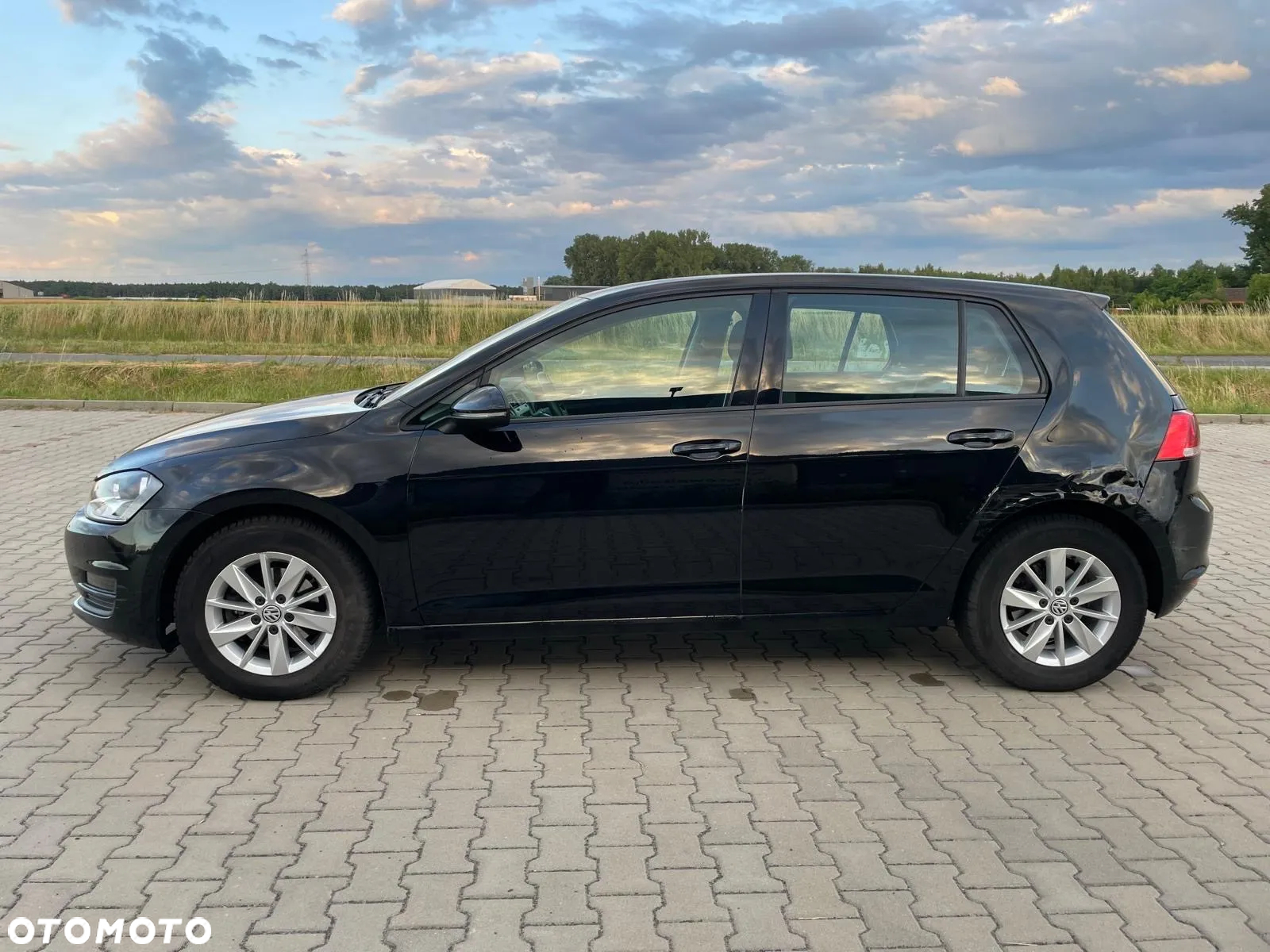 Volkswagen Golf 1.2 TSI BlueMotion Technology Comfortline - 4