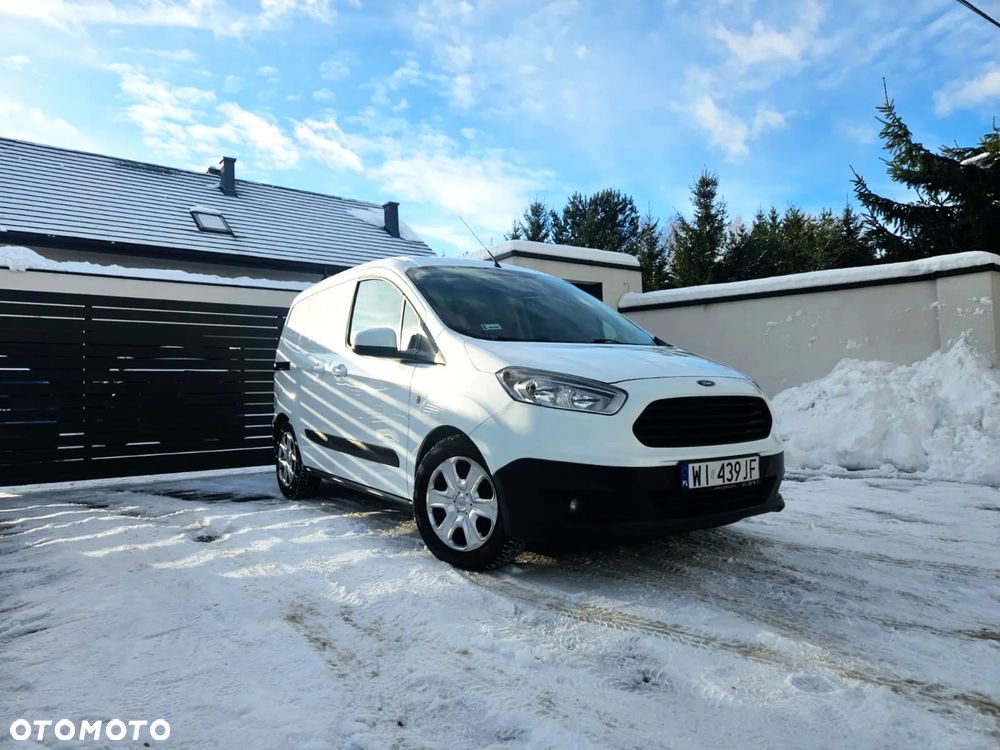 Ford Transit Courier - 4