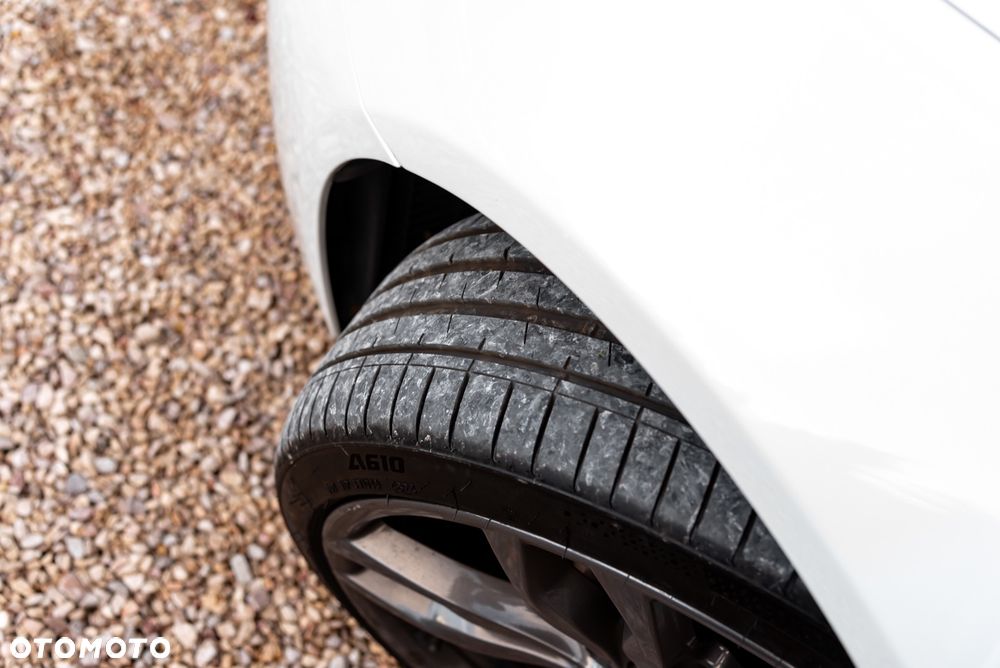 BMW Seria 5 M550d xDrive Sport-Aut - 40