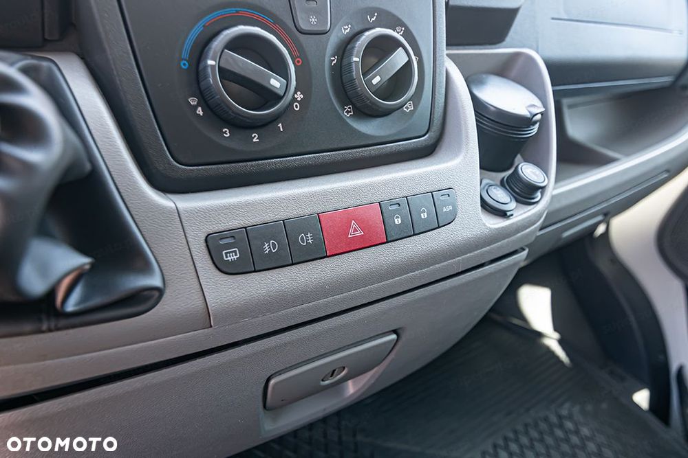 Peugeot Boxer Kontener 2.2 120KM - 21