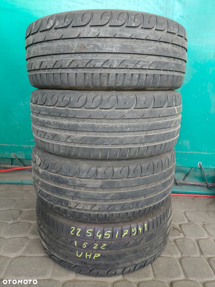 225/45R17 94Y - Taurus UHP - 2022r. - 5-6mm Komplet - 1