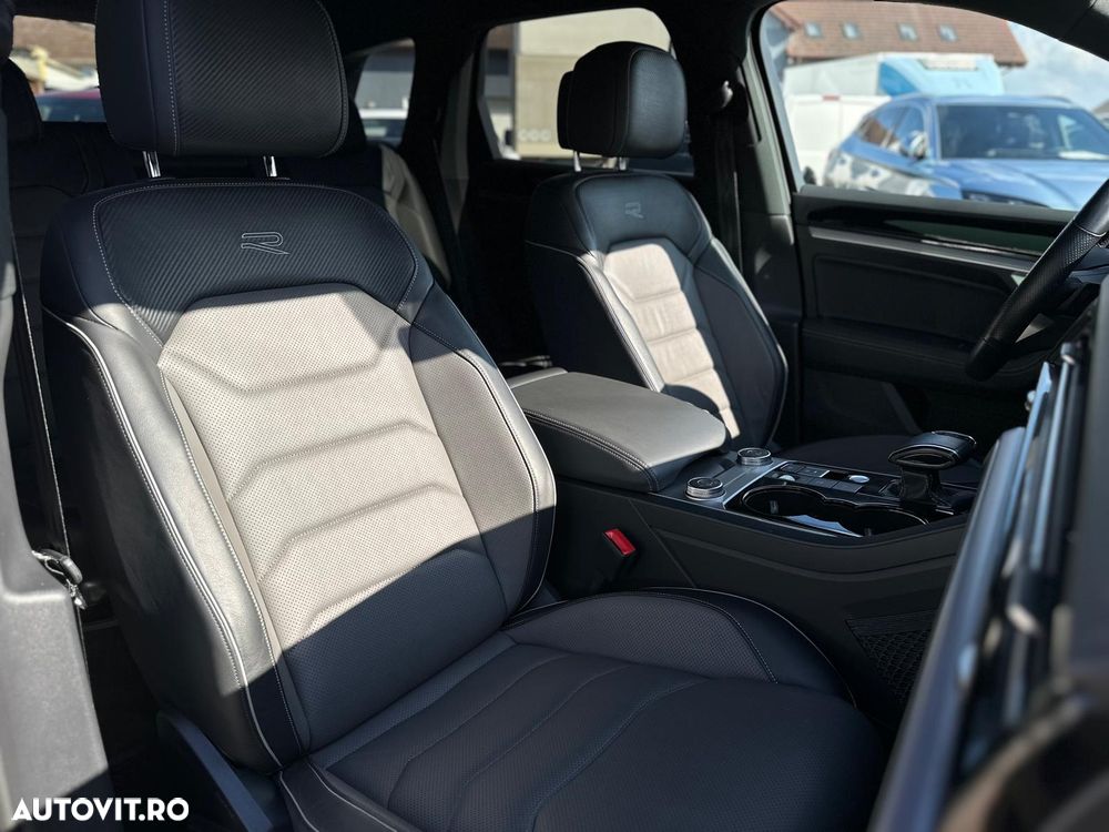 Volkswagen Touareg V6 TSI R-Style - 7