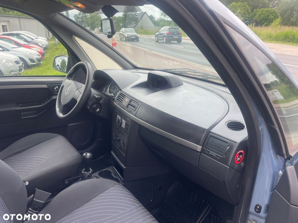Opel Meriva - 11