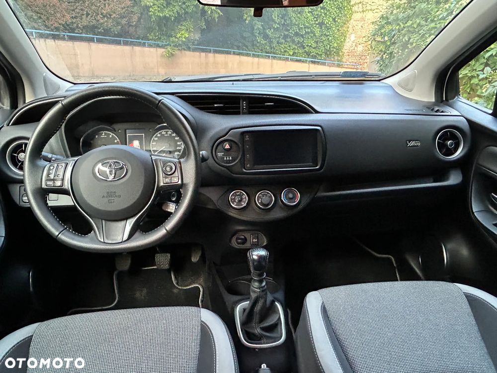 Toyota Yaris 1.5 Active - 8