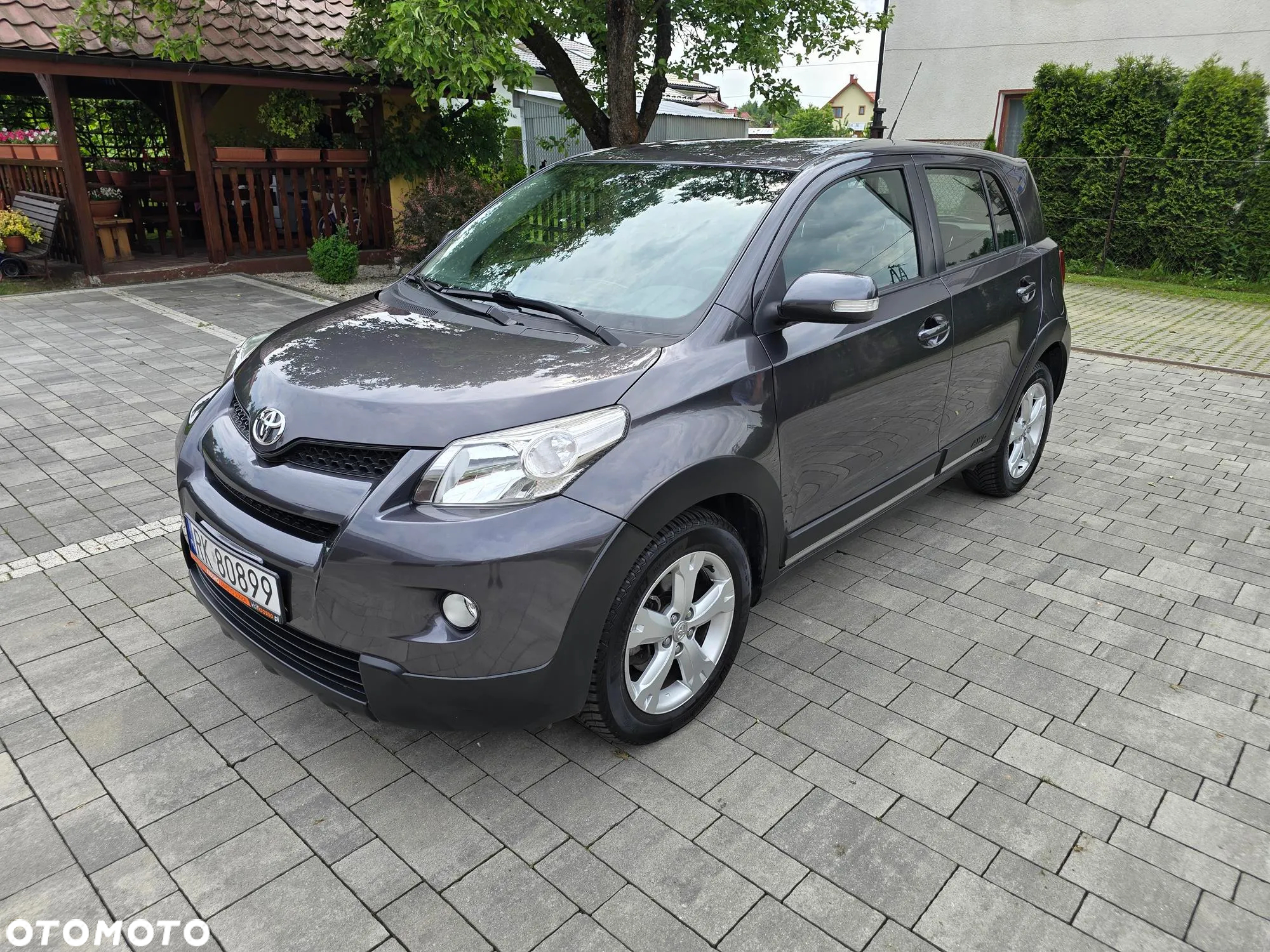Toyota Corolla Verso - 2