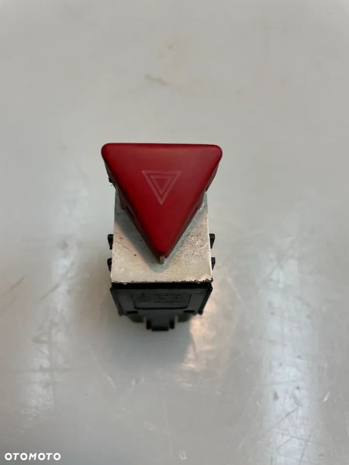 PRZEŁĄCZNIK AWARYJNYCH VW PASSAT B6 3C0953509A