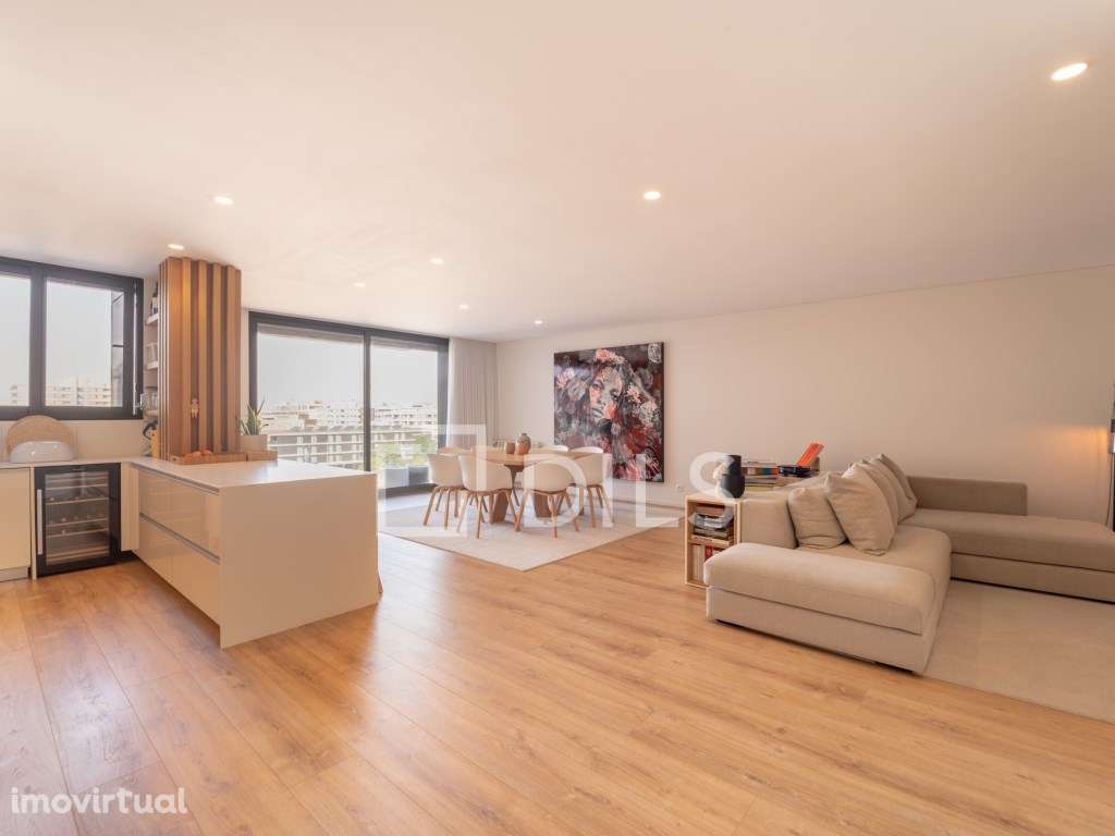 Apartamento T4 com varanda, em Matosinhos Sul - Grande imagem: 3/52