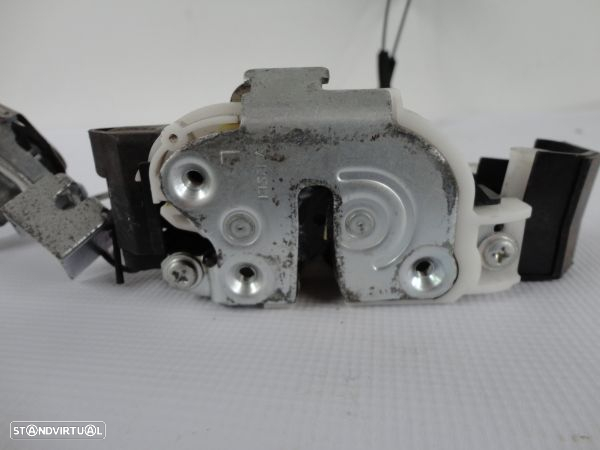 Fecho Da Porta Frente Esq Mitsubishi Colt Vi (Z3_A, Z2_A) - 2