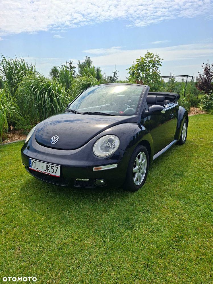 Volkswagen New Beetle - 1