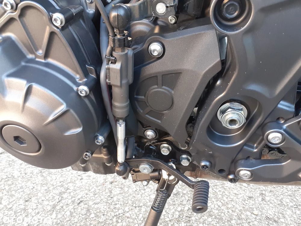 Yamaha MT - 22