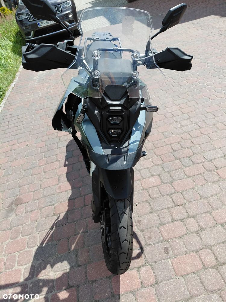 Suzuki DL - 8