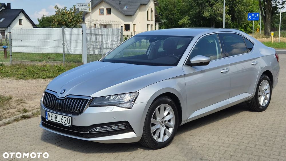 Skoda Superb 2.0 TDI SCR Style DSG - 1