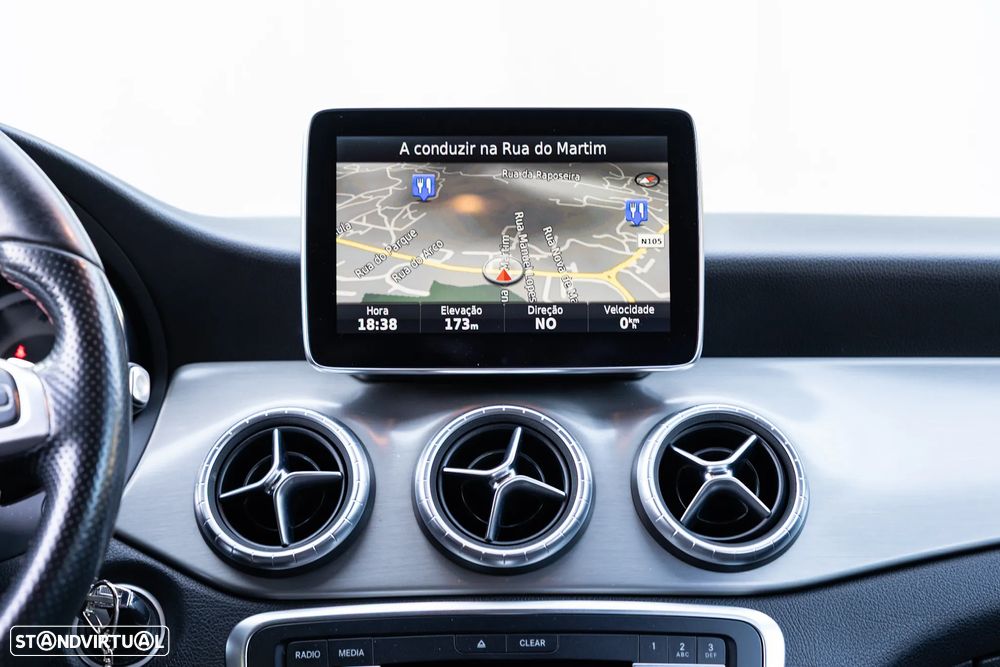 Mercedes-Benz CLA 200 d AMG Line Aut. - 24