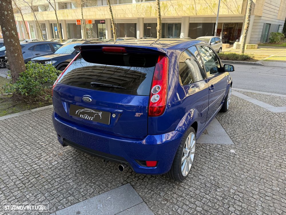Ford Fiesta 2.0 ST - 12