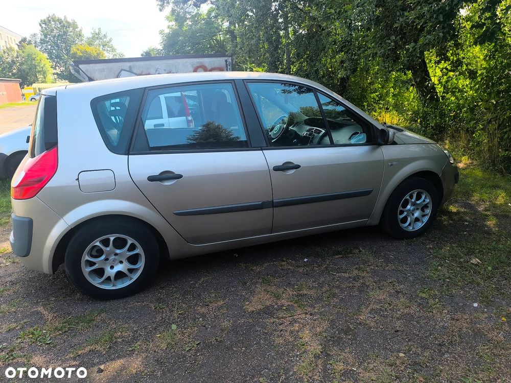 Renault Scenic 1.6 16V Confort Authentique - 5